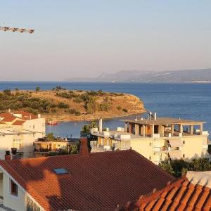 Lefkadi Apartments By The sea