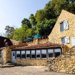 Unusual cottage Le Troglodyte With Panoramic View -Logis de Chalons in Perigord Domme