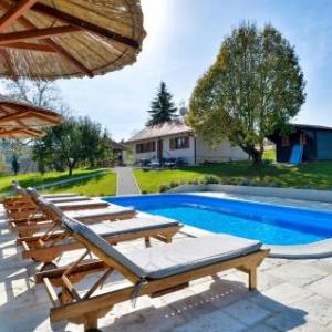 Amazing home in Donja Semnica with Outdoor swimming pool and 2 Bedrooms