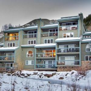 Riverside Condos by Alpine Lodging Telluride