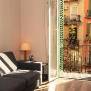 Apartment in Barcelona Sleeps 2 with Air Con