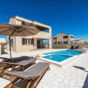 Villa Stancija Privlaka 1 with heated pool