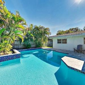 Renovated Coral Ridge Home with Pool Grill & Spa home