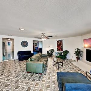 Stylish Home - King Beds - Near Busch Gardens home