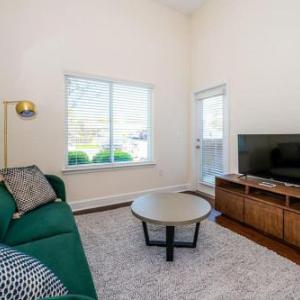 Viagem 1BR in Plaza Midwood Gym and Parking