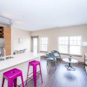 Urban 1BR in Uptown Area Balcony Pool and Gym