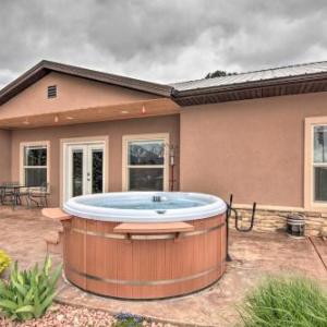 Stunning Home with Fire Pit 11 Mi to Mt Yale!