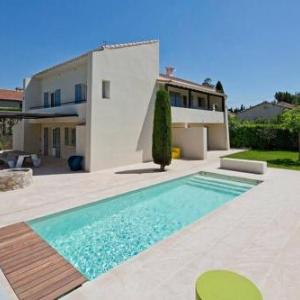 Superbe location de prestige avec piscine chauffée située à Maussane-les-Alpilles 12 personnes LS1 364 MISTRAL