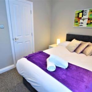 Central BRIGHTON TWO BEDROOM FLAT 4B3S