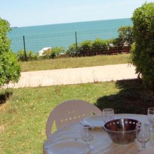 Rez de jardin 38m² à Sète avec vue mer et parking privé - FR-1-472A-129