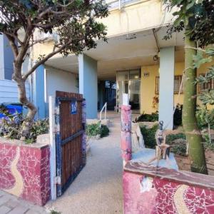 2BDR Holiday Home by Mezizim Beach and TLV Port!