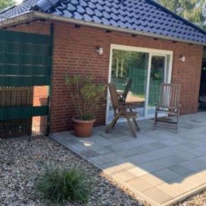 WG 8 - Modern ausgestattetes Ferienhaus mit Garten für 2 Personen