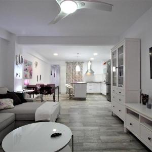 Neptuno Apartment Just 100 meters from the beach