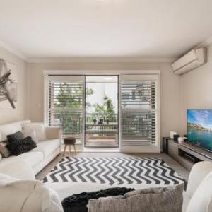 Walk to Coogee Beach Apartment Retreat