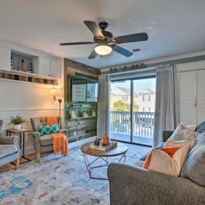 Eclectic Condo with Balcony 1 Block to Beach!