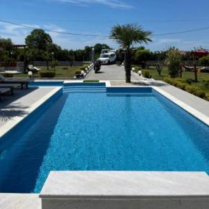 Villa Shefit