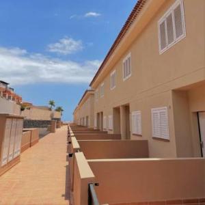Wonderful Ocean View Townhouse! AC! Parking! PA01