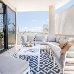 Live like a local In The Heart of Moffat Beach