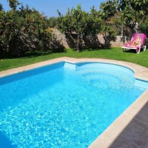 Great Quiet Villa in Portimão with Pool