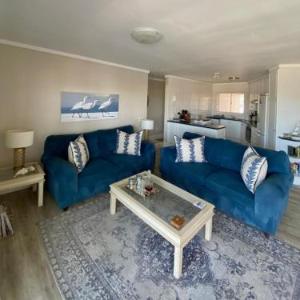 18 Quay West Waterfront- Family Apartments