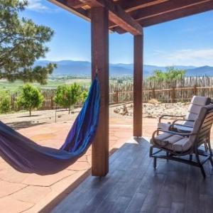 Mountain-View Casita - Tennis & Walking Labyrinth cottage