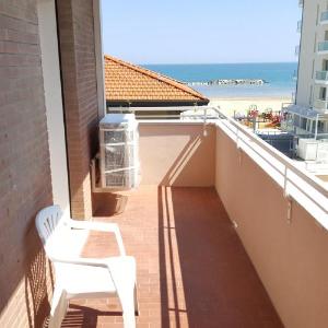 Appartamento 3 camere con vista sul mare e parcheggio