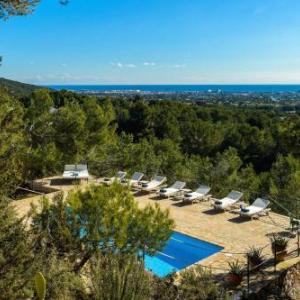 5 bedroom house with stunning views close to Ibiza Town