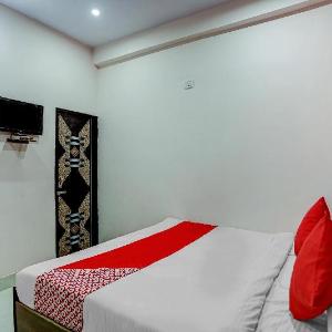 OYO Flagship Solanki Hotel And Restaurant