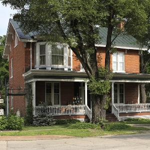 Alice's Snyder House Bed and Breakfast