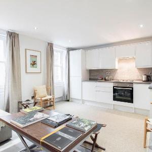 Luxury 3 bed Duplex Apartment in Fitzrovia