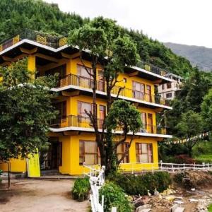 The Hosteller Mcleodganj Bhagsu Waterfall