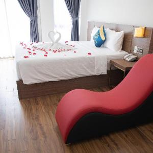Napoly Hotel