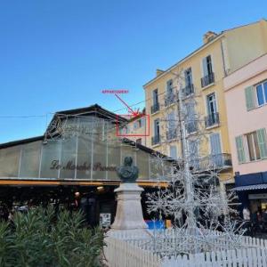 Nice Renting - MASSENA - LOFT - HEART of VIEIL ANTIBES - THE MARKET WITH SEA VIEW