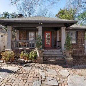 Walled Garden - Sleeps 7 - Near Piedmont Park