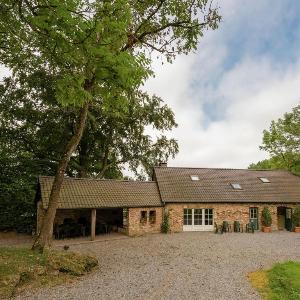 Spacious Weris forest escape
