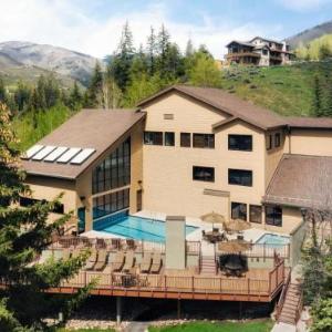 Vail Luxury Condos by VRHost