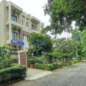 FabHotel Prime Phoenix Hospitality - Nr. DLF Cyber Hub & Metro Gurugram