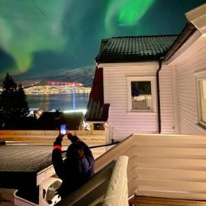 Apartment with one bedroom in Tromso with wonderful sea view and WiFi 4 km from the beach