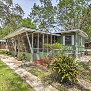 Riverfront Homosassa Home with Boat Slip and 4 Kayaks!