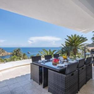 Villa Suria by Aguilarent
