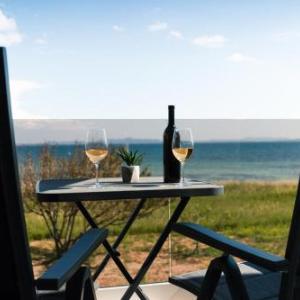 Beachfront Reiterer Villa V2 with Seaview 30 meters from the Beach - CROWONDER LUXURY RENT