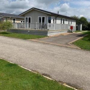 2-Bedroom lodge in Ely