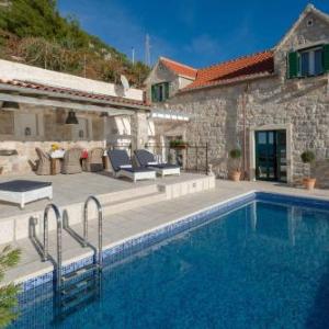 Exquisite Brac Villa 3 Bedrooms Villa Belle Murvica Seaviews