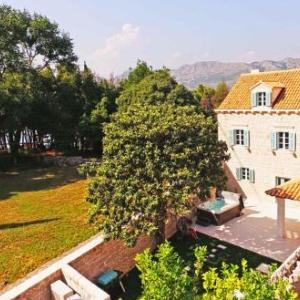 Villa Cavtat Heritage - 4 Bedroom Villa - Beautiful Traditional Building - Jacuzzi - Sauna