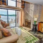 304C   Lakefront One Bedroom Condo with Fireplace  Balcony Maryland