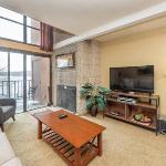 304C   Lakefront One Bedroom Condo with Fireplace  Balcony Maryland