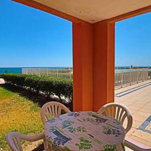 Rez-de-jardin avec accès piscine et mer parking privé - FR-1-472A-141