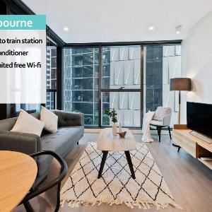 Melbourne City  1 Bed APT  by KozyGuru