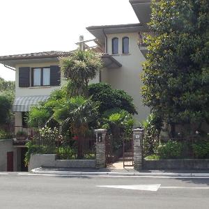 Lakeside Stay in Sirmione