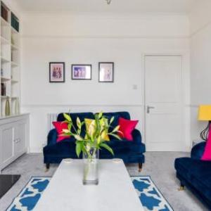 Plum Guide - Roller Disco